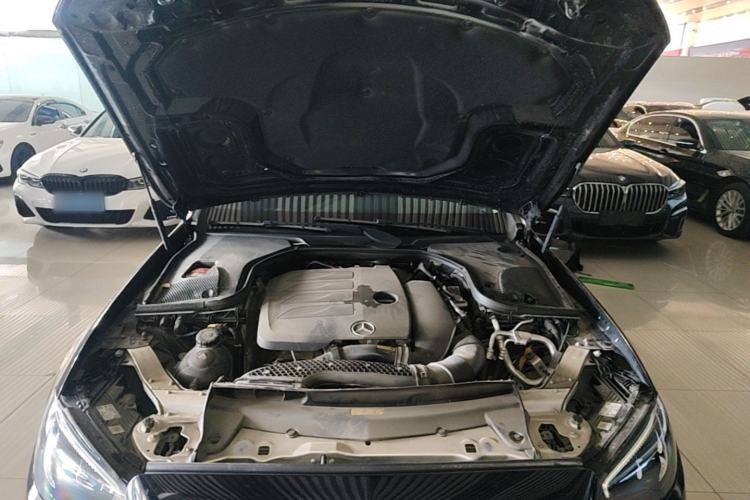 Used Mercedes-Benz E-Class 2023 E 260 L Engine Bay