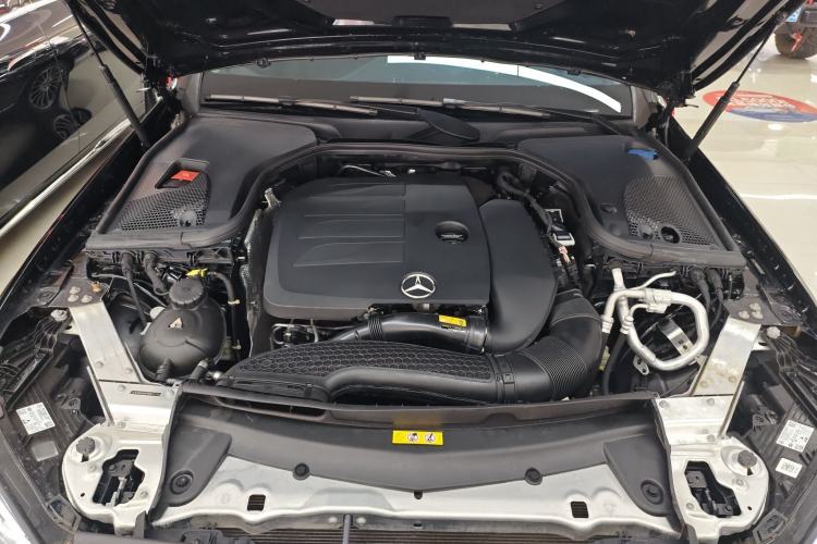 Used Mercedes-Benz E-Class 2023 Facelift E 260 L Engine Bay