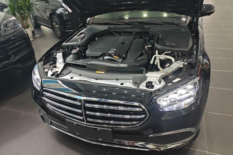 Used Mercedes-Benz E-Class 2023 Updated E 300 L Fashion Edition Engine Bay