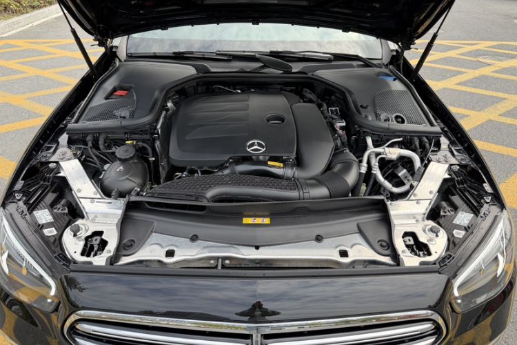 Used Mercedes-Benz E-Class 2023 Facelift E 260 L Engine Bay