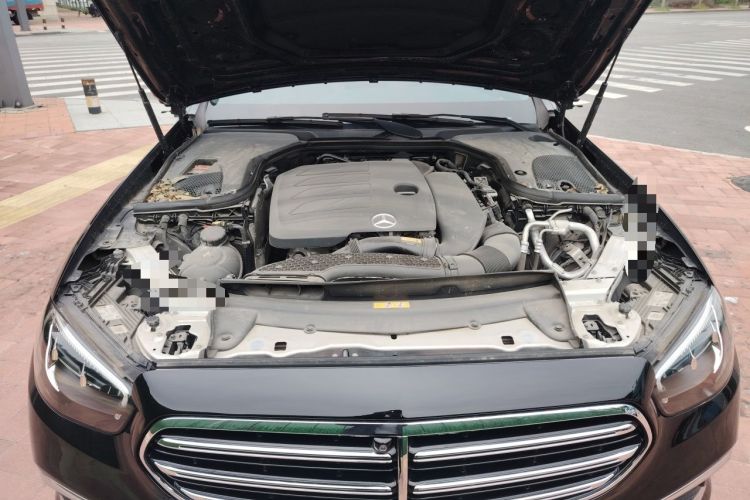 Used Mercedes-Benz E-Class 2023 Updated E 300 L Fashion Edition Engine Bay