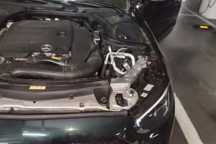 Used Mercedes-Benz E-Class 2023 E 260 Coupe Engine Bay Left