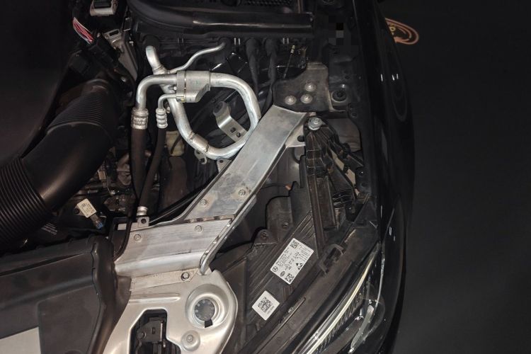 Used Mercedes-Benz E-Class 2023 Restyled E 300 L Sport Luxury Edition Engine Bay Left