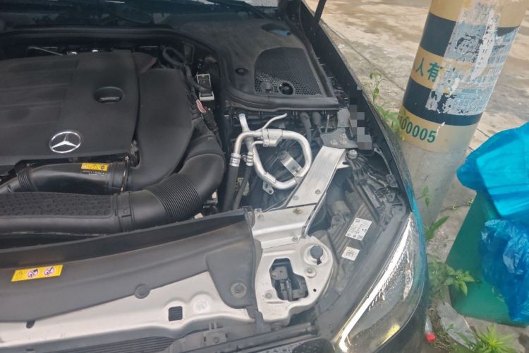 Used Mercedes-Benz E-Class 2023 Updated E 300 L Fashion Edition Engine Bay Left