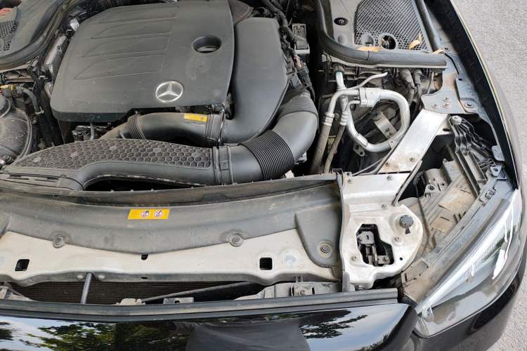Used Mercedes-Benz E-Class 2023 Updated E 300 L Fashion Edition Engine Bay Left
