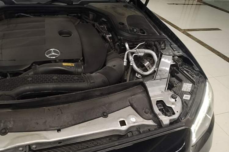Used Mercedes-Benz E-Class 2023 E 300 L Stylish Model Engine Bay Left