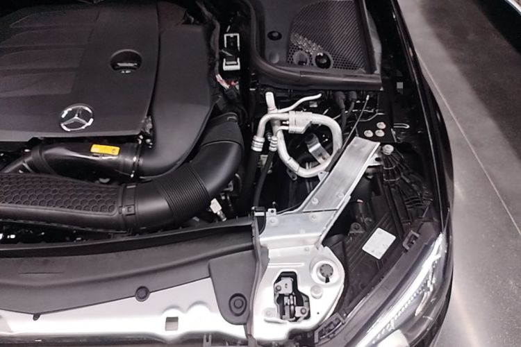Used Mercedes-Benz E-Class 2023 Restyled E 300 L Sport Luxury Edition Engine Bay Left