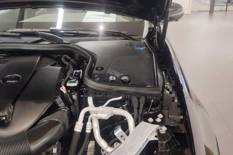 Used Mercedes-Benz E-Class 2023 E 300 L Stylish Model Engine Bay Left