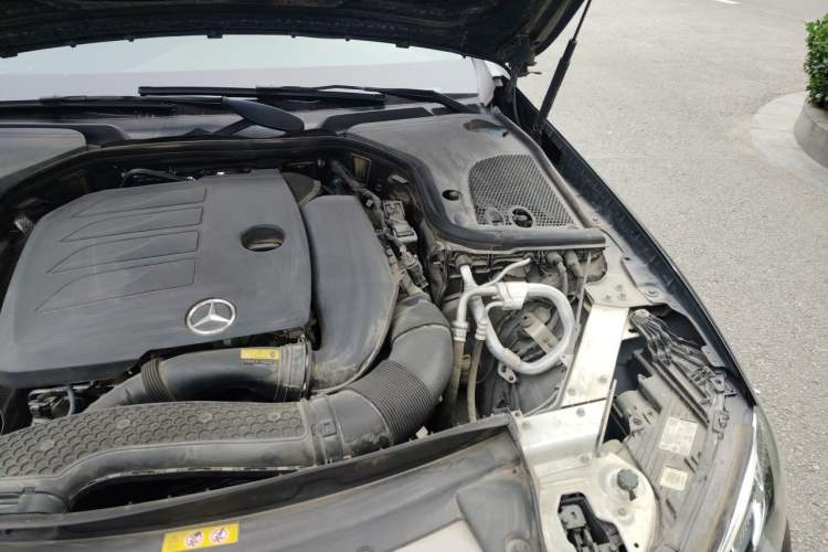 Used Mercedes-Benz E-Class 2023 E 300 L Stylish Model Engine Bay Left