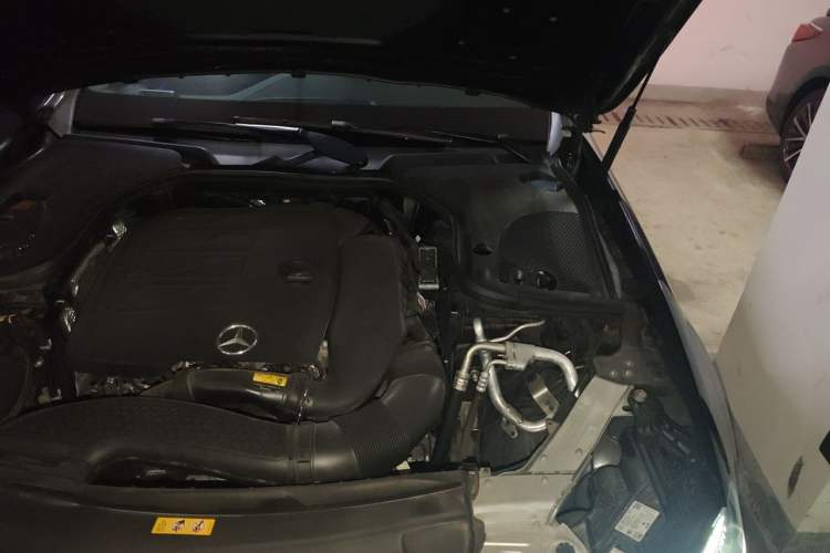Used Mercedes-Benz E-Class 2023 E 260 L Engine Bay Left