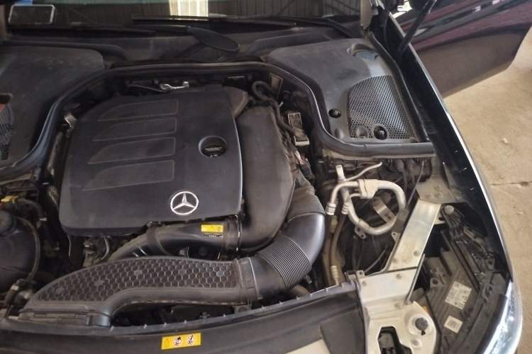 Used Mercedes-Benz E-Class 2023 Facelift E 260 L Engine Bay Left