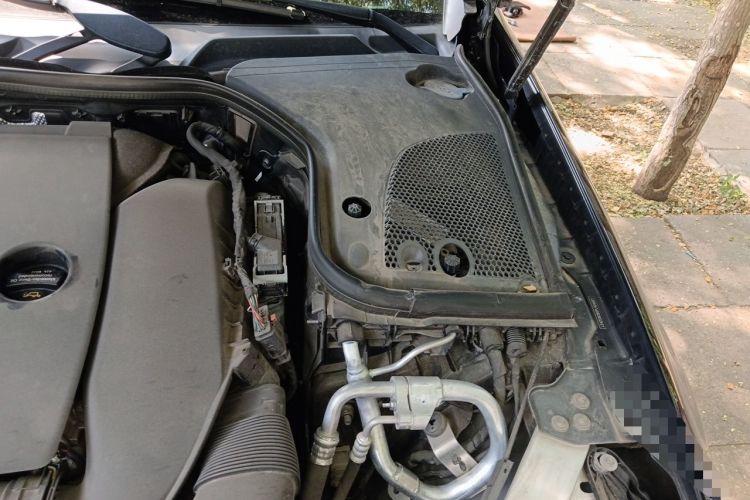 Used Mercedes-Benz E-Class 2023 E 300 L Luxury Model Engine Bay Left