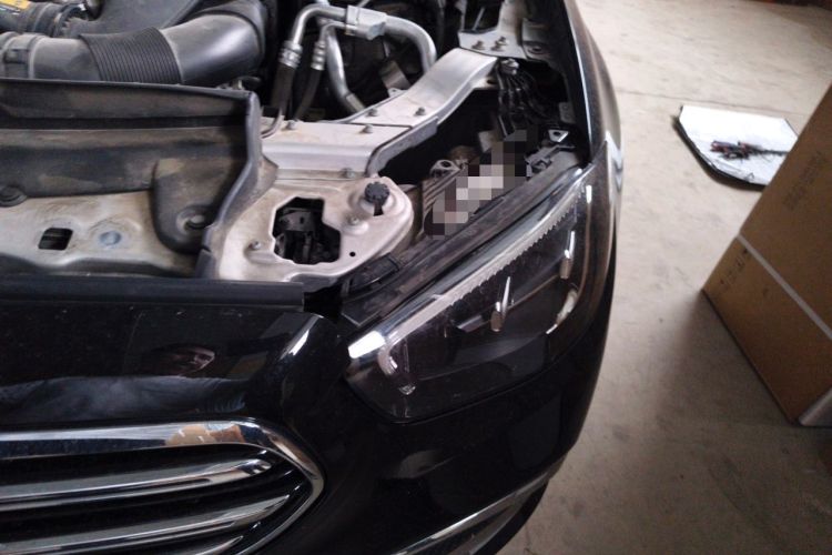 Used Mercedes-Benz E-Class 2023 Updated E 300 L Luxury Edition Engine Bay Left