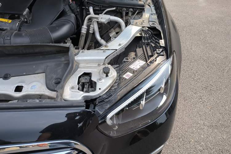 Used Mercedes-Benz E-Class 2023 E 300 L Stylish Model Engine Bay Left