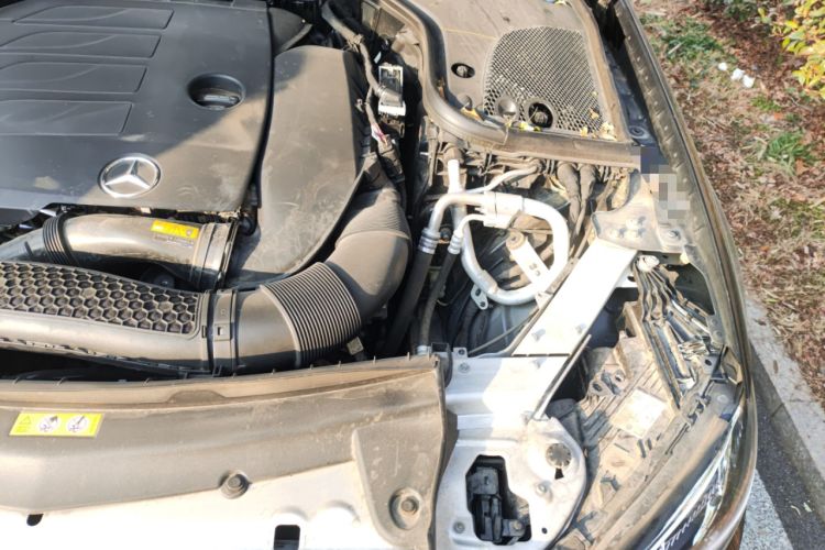 Used Mercedes-Benz E-Class 2023 Updated E 300 L Luxury Edition Engine Bay Left