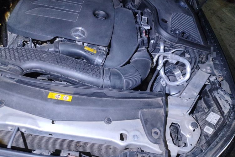 Used Mercedes-Benz E-Class 2023 Updated E 300 L Fashion Edition Engine Bay Left