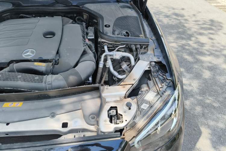Used Mercedes-Benz E-Class 2023 Updated E 300 L Fashion Edition Engine Bay Left