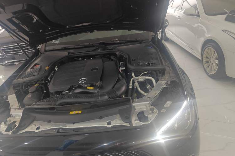 Used Mercedes-Benz E-Class 2023 Restyled E 300 L Sport Luxury Edition Engine Bay Left