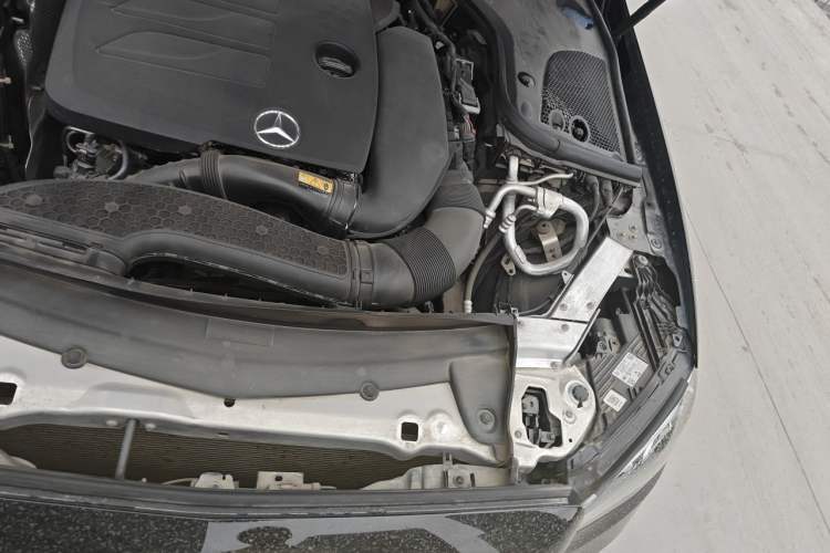 Used Mercedes-Benz E-Class 2023 Updated E 300 L Luxury Edition Engine Bay Left