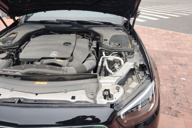 Used Mercedes-Benz E-Class 2023 Updated E 300 L Fashion Edition Engine Bay Left