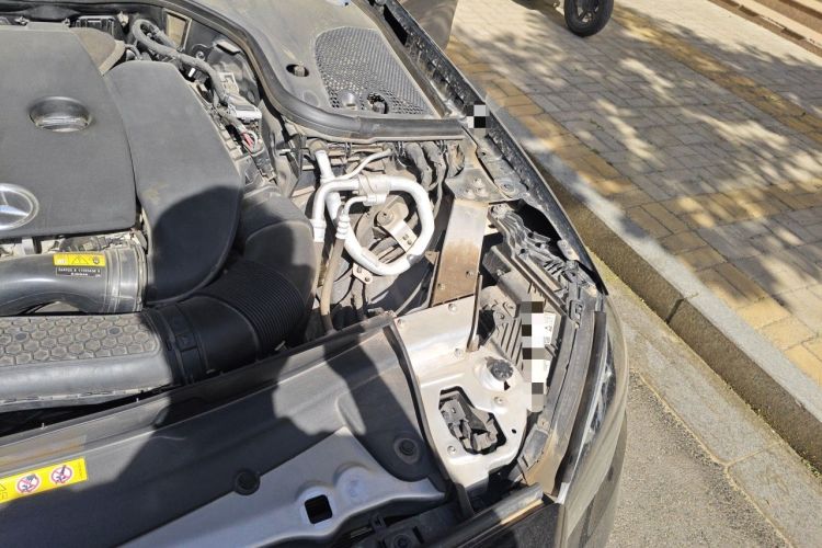 Used Mercedes-Benz E-Class 2023 Facelift E 260 L Engine Bay Left