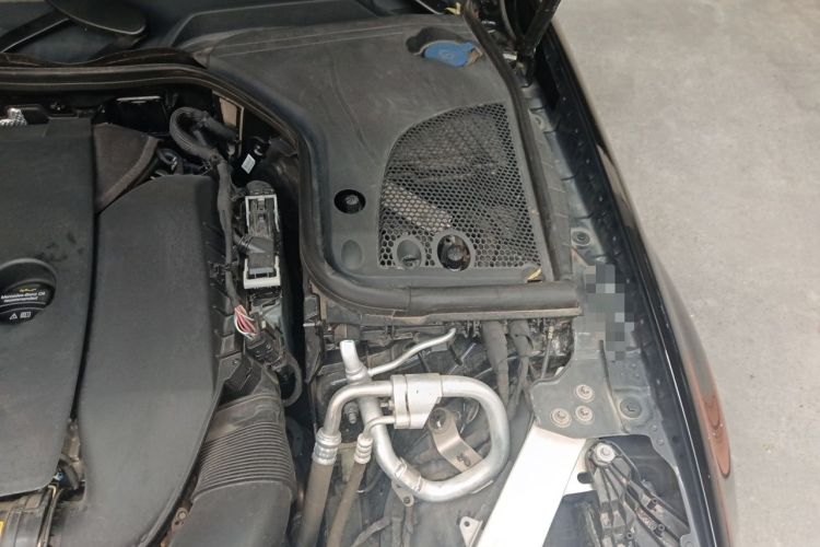 Used Mercedes-Benz E-Class 2023 Updated E 300 L Luxury Edition Engine Bay Left
