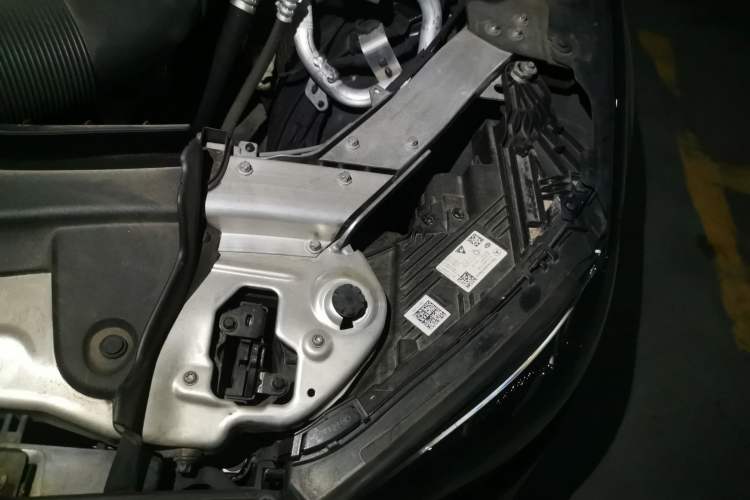 Used Mercedes-Benz E-Class 2023 Restyled E 260 Fashion Sport Edition Engine Bay Left