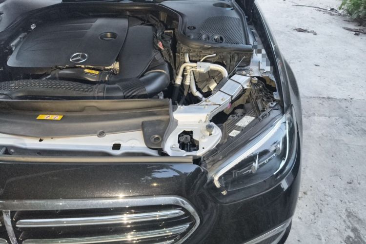 Used Mercedes-Benz E-Class 2023 Updated E 300 L Fashion Edition Engine Bay Left