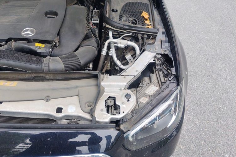 Used Mercedes-Benz E-Class 2023 Updated E 300 L Fashion Edition Engine Bay Left