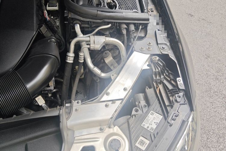 Used Mercedes-Benz E-Class 2023 E 300 L Luxury Model Engine Bay Left