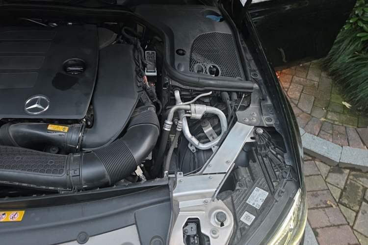 Used Mercedes-Benz E-Class 2023 Facelift E 260 L Engine Bay Left