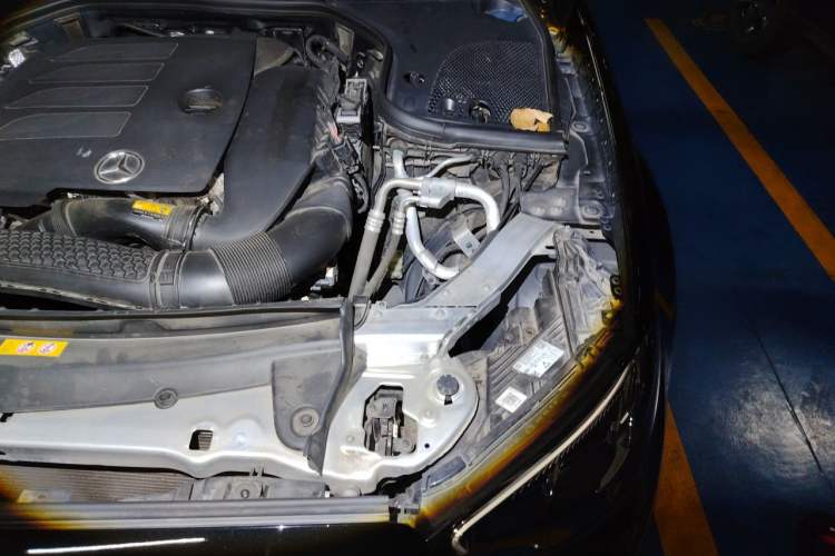Used Mercedes-Benz E-Class 2023 Facelift E 260 L Engine Bay Left