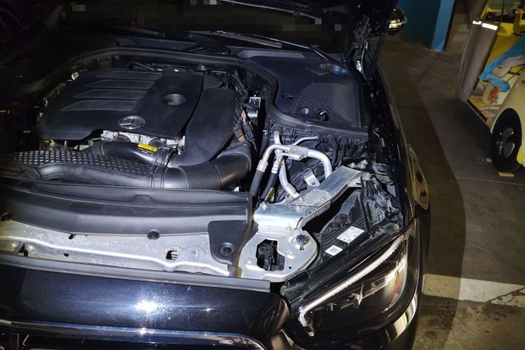 Used Mercedes-Benz E-Class 2023 Updated E 300 L Luxury Edition Engine Bay Left