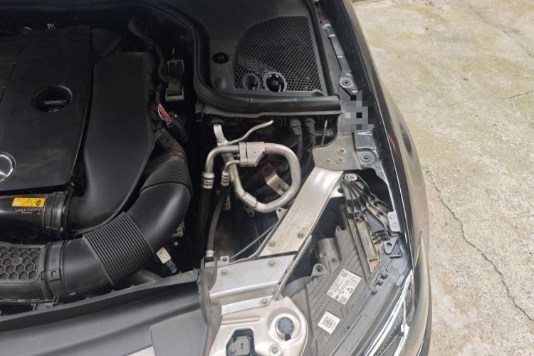 Used Mercedes-Benz E-Class 2023 Updated E 300 L Luxury Edition Engine Bay Left