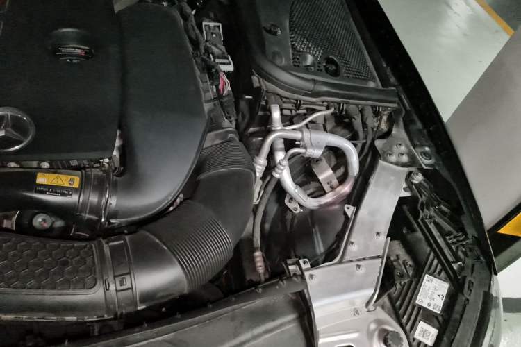Used Mercedes-Benz E-Class 2023 Updated E 300 L Luxury Edition Engine Bay Left