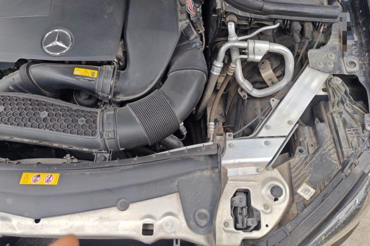 Used Mercedes-Benz E-Class 2023 E 300 L Luxury Model Engine Bay Left