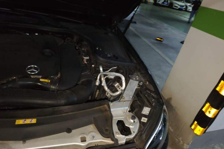Used Mercedes-Benz E-Class 2023 Updated E 300 L Luxury Edition Engine Bay Left