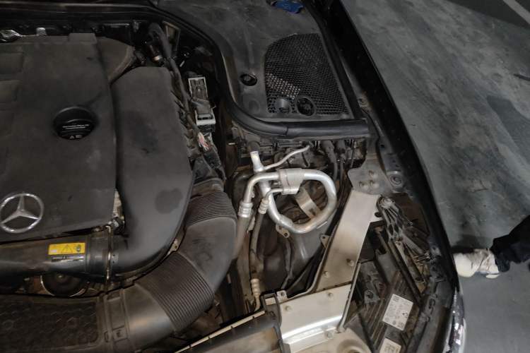 Used Mercedes-Benz E-Class 2023 E 300 L Luxury Model Engine Bay Left