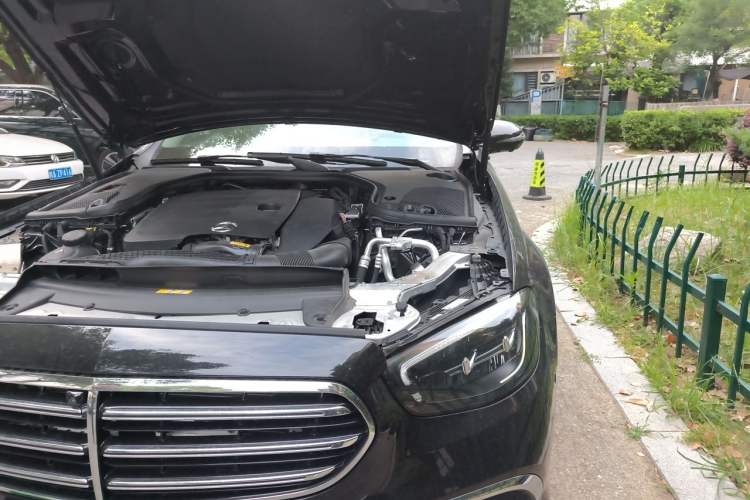 Used Mercedes-Benz E-Class 2023 E 300 L Stylish Model Engine Bay Left