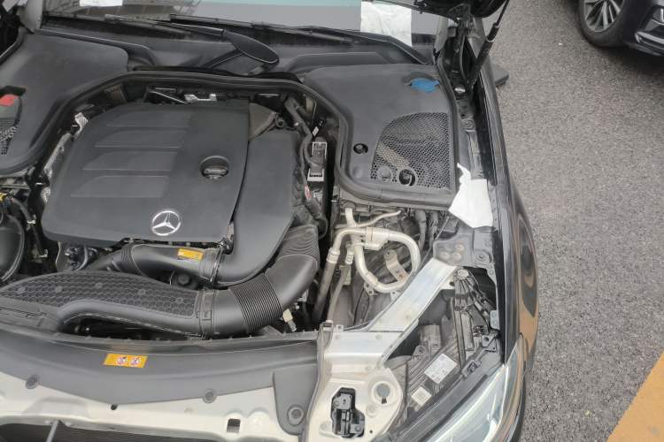 Used Mercedes-Benz E-Class 2023 Updated E 300 L Luxury Edition Engine Bay Left