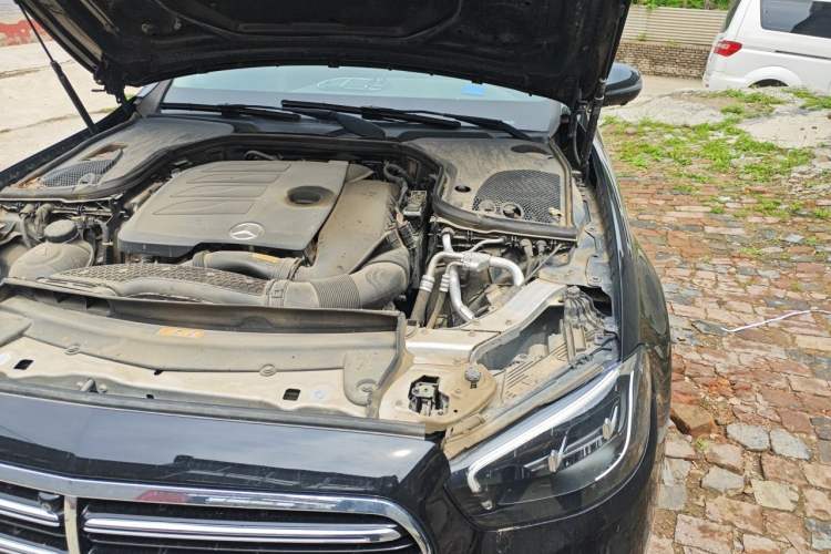 Used Mercedes-Benz E-Class 2023 E 300 L Stylish Model Engine Bay Left