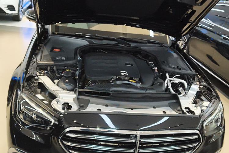 Used Mercedes-Benz E-Class 2023 Updated E 300 L Fashion Edition Engine Bay