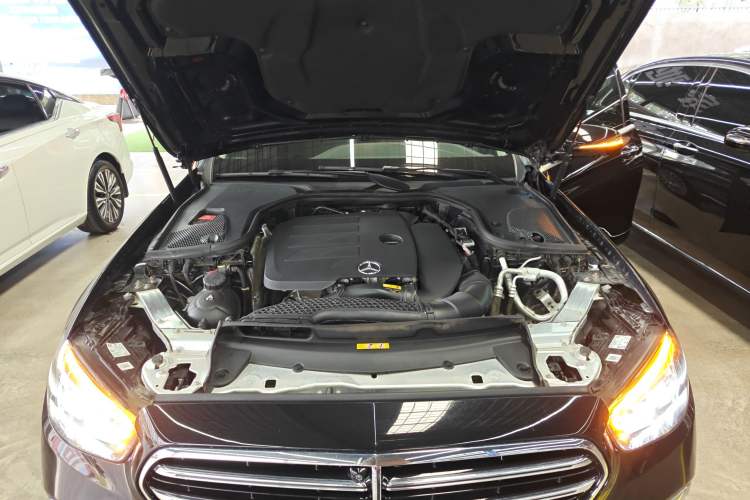 Used Mercedes-Benz E-Class 2023 E 300 L Luxury Model Engine Bay