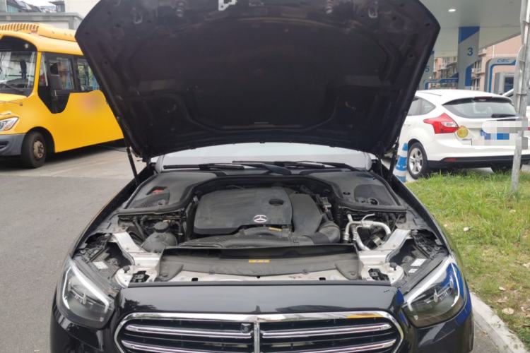 Used Mercedes-Benz E-Class 2023 Updated E 300 L Fashion Edition Engine Bay