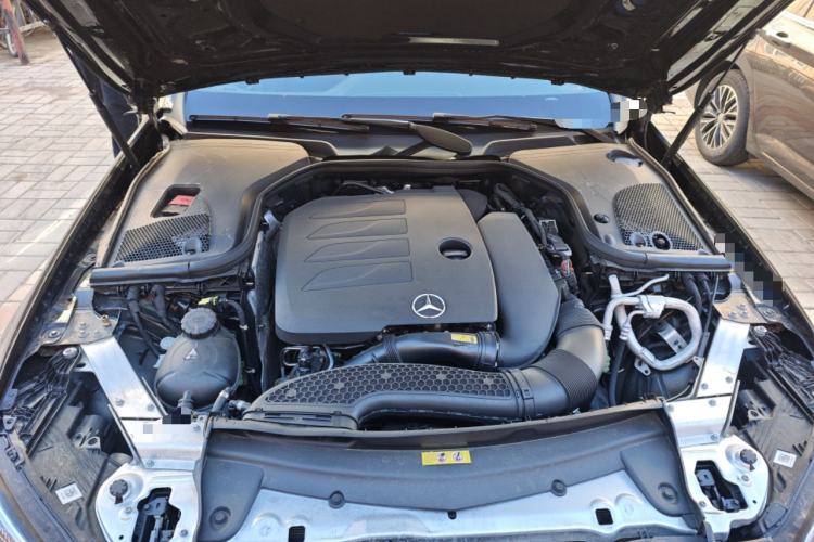 Used Mercedes-Benz E-Class 2023 Updated E 300 L Fashion Edition Engine Bay