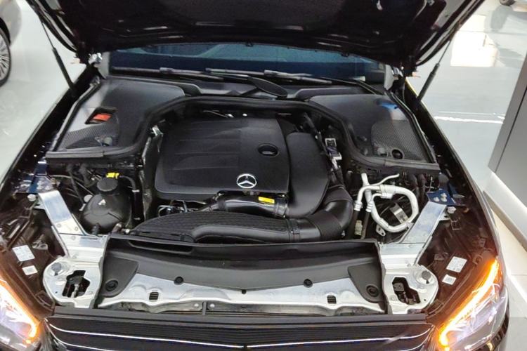 Used Mercedes-Benz E-Class 2023 Facelift E 260 L Engine Bay