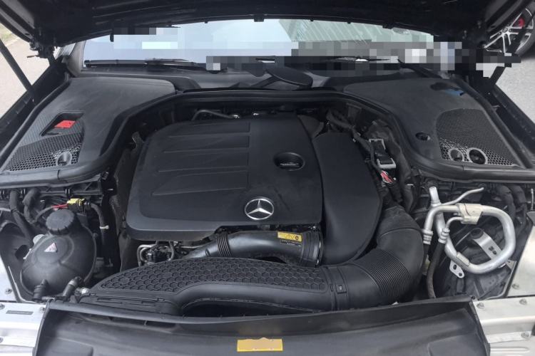 Used Mercedes-Benz E-Class 2023 Updated E 300 L Fashion Edition Engine Bay