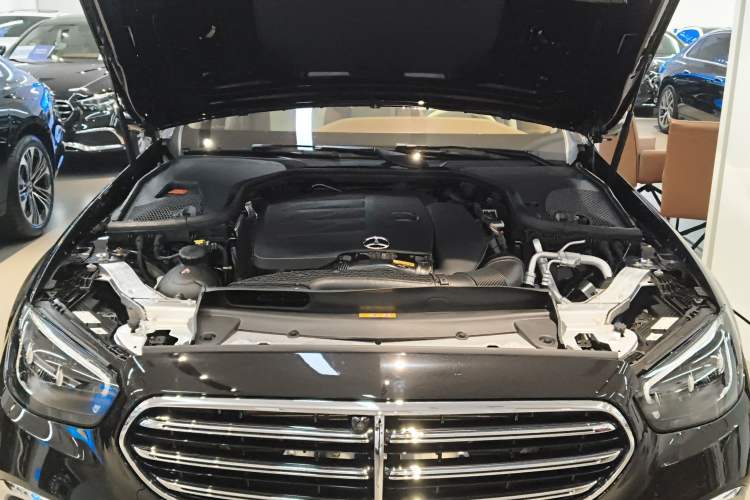 Used Mercedes-Benz E-Class 2023 Updated E 300 L Fashion Edition Engine Bay