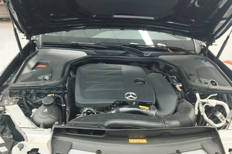 Used Mercedes-Benz E-Class 2023 Updated E 300 L Fashion Edition Engine Bay