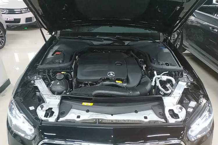 Used Mercedes-Benz E-Class 2023 Updated E 300 L Luxury Edition Engine Bay